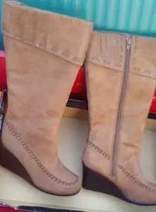 👢Ladies Genuine Suede Wedge Boots - (Tan) Size: 8 (New)
