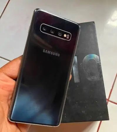 Galaxy S10e Unlocked