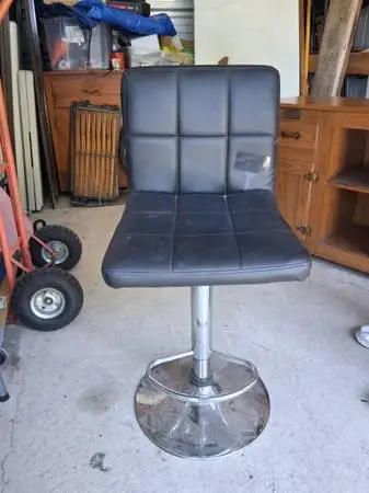 Shop Chair