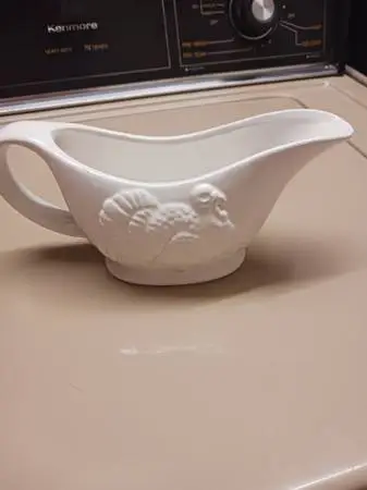 Gravy bowl & platter