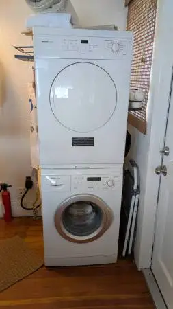 BOSCH AXXIS WASHER AND DRYER STACKABLE SET