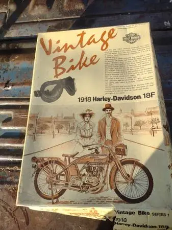 1918 Harley Davidson Vintage Model Aoshima