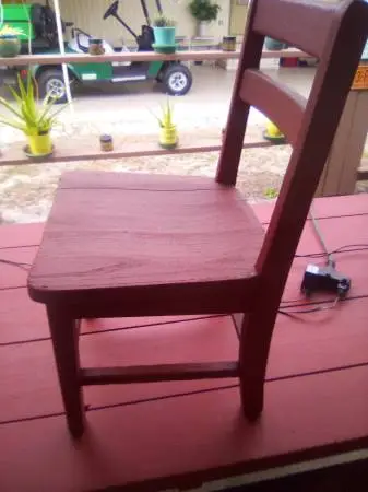 Childs chair. Wooden