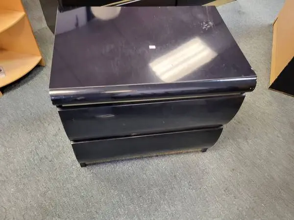 2-Drawer Night Stand