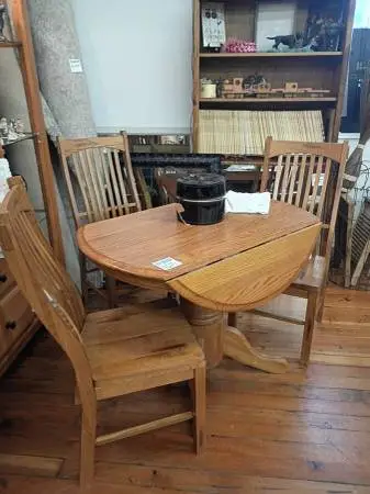 New/Used/Vintage>Home Furnishings/Tools/Clothes/Antiques & More