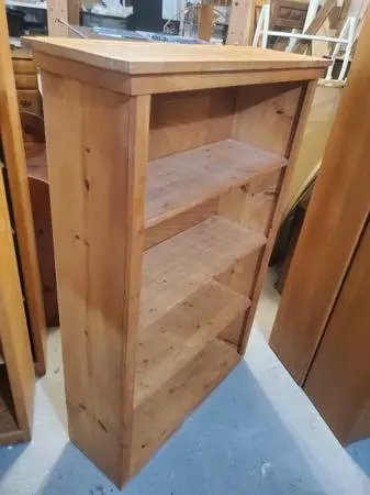 Solid wood bookshelf