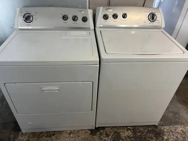 Whirlpool Top Load Washer Machine & GAS Dryer Set