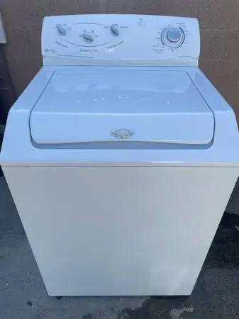 White maytag washer