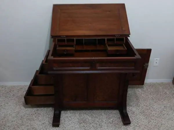 Davenport Desk Beautiful Antique Victorian Desk with Locking Drawers