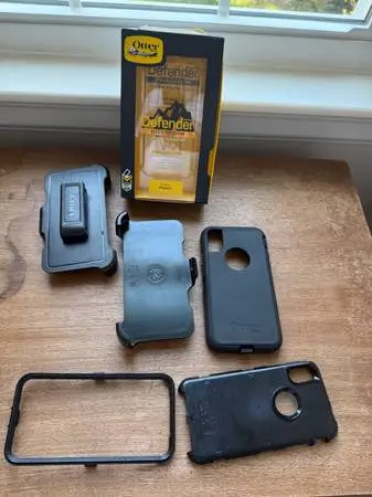 Otterbox Defender for iPhone X, XR & XS w/extra Belt Clip