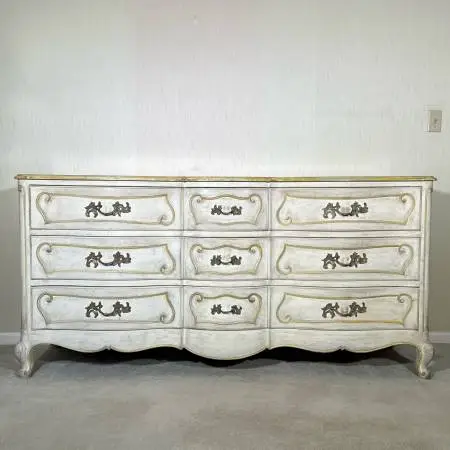 French Provincial Style Nine-Drawer Dresser