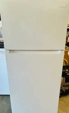 Vissani Top Freezer Refrigerator