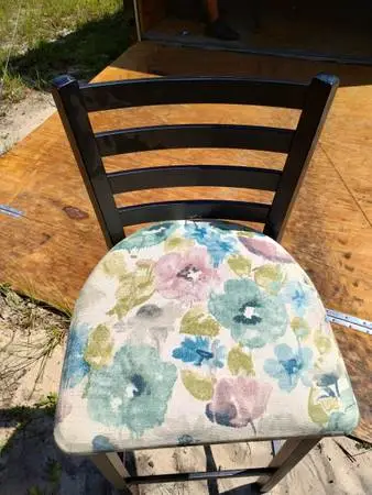 Set of 6 floral barstools