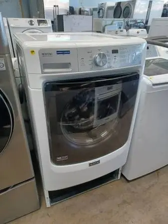 MAYTAG direct drive White front load Washer