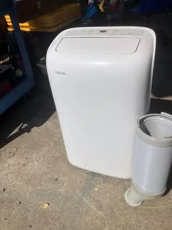Toshiba portable a/c, 12,000 btu