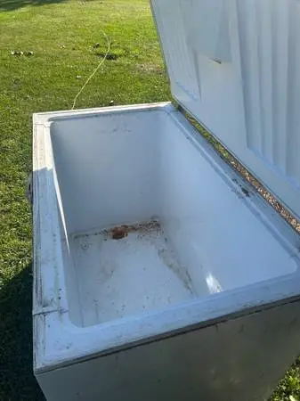 Chest freezer