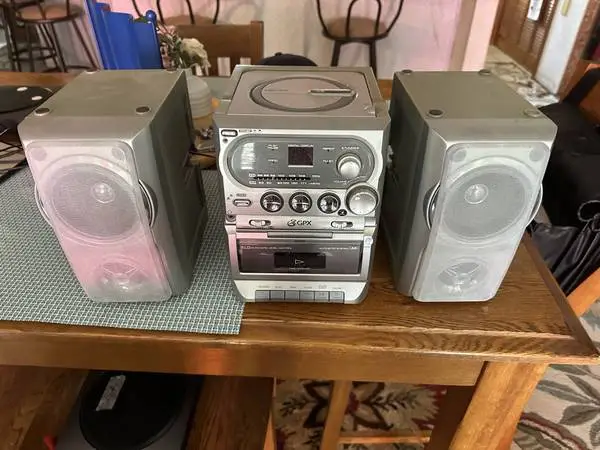 Portable / Home FM/AM CD/Tape Payer All Features Work