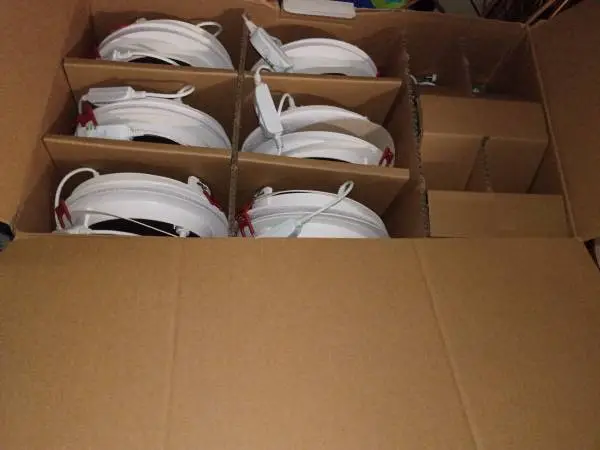 Commercial electric 12-pack 6 canless LED recessed LIGHTING kit