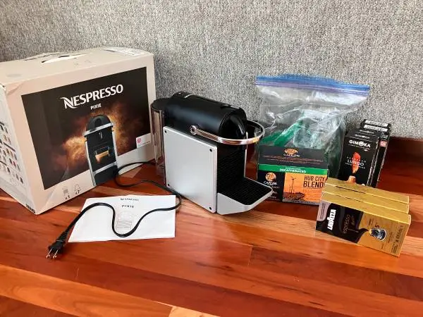Nespresso Pixie Espresso Coffee Machine Silver 80+ Pods Lavazza Gimoka