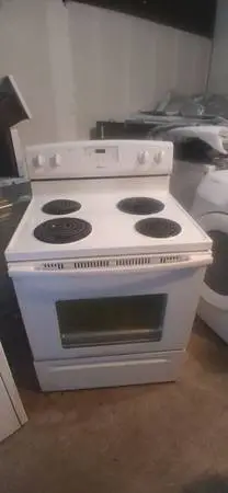 *~ Amana White Coil Top Range (Stove /Oven) ~* Can deliver