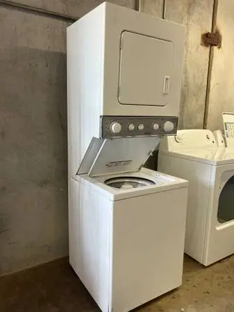 WHIRLPOOL 24 STACKABLE WASHER AND ELECTRIC DRYER