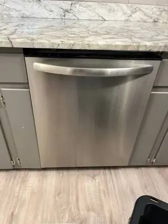 Refrigerator/Stove Range/Dryer/Washer/Freezer/Dish Washer/color/white