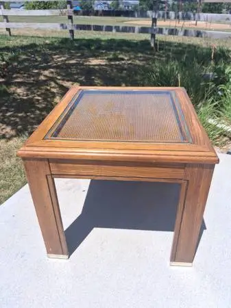 ✨🤩 VINTAGE 1970s Boho/MCM Oak End Table – Cane & Glass Top 🤩✨