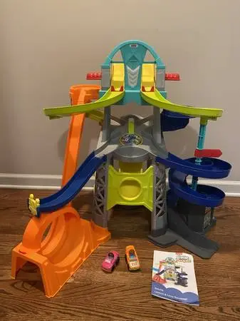 LITTLE PEOPLE LAUNCH & LOOP RACEWAY RACE TRACK with Lights Sounds