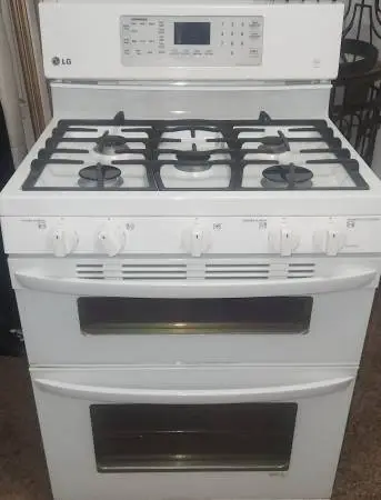 Gas RANGE 5-BURNER DOUBLE OVEN SELF CLEAN