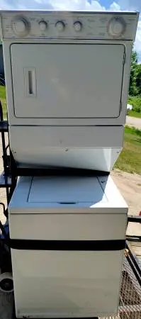 Whirlpool washer and electric dryer