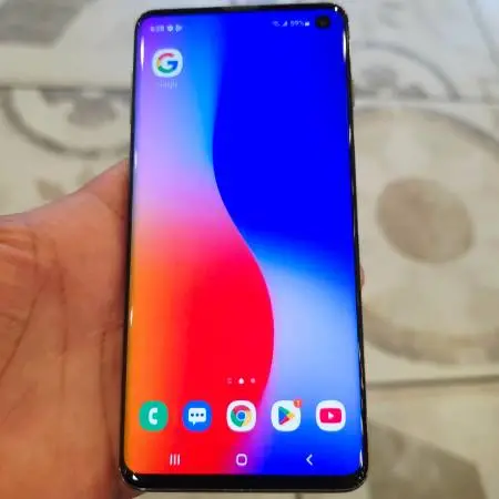 128 GB Unlocked Samsung Galaxy S10 Works With All Carriers