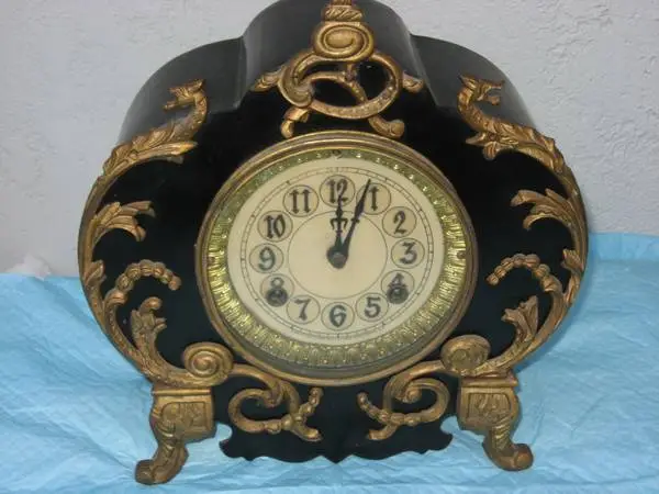 OLD CLOCK