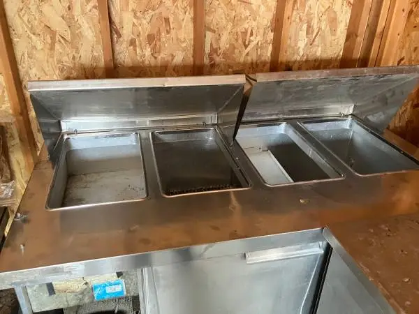 Commercial cold prep tables