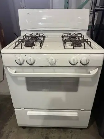 Whirlpool White 30” GAS Stove