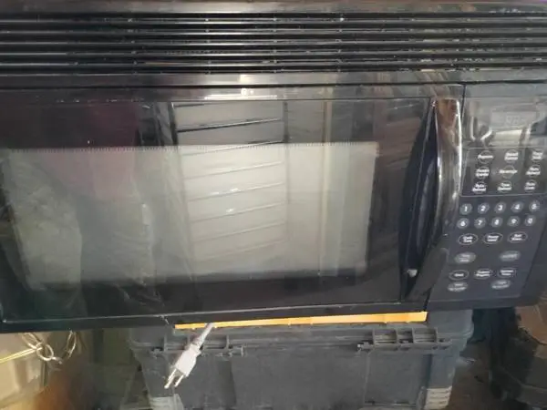 Under cabinet Microwave