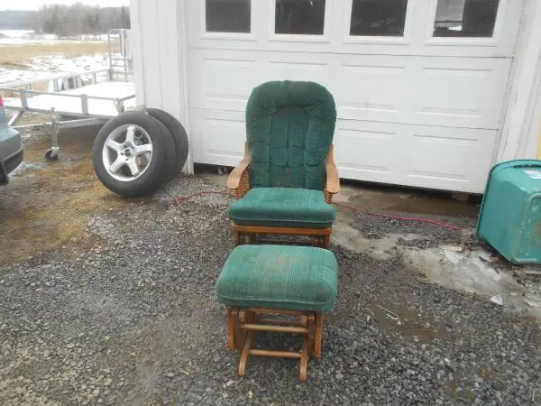 Rocking glider chair