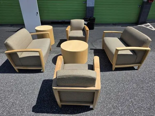 WAITING ROOM RECEPTION LOUNGE FURNITURE