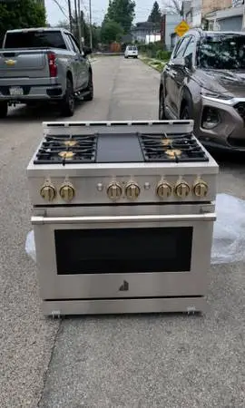 Brand New 36 jennair gas range