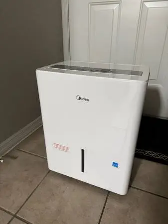 1500 sf Dehumidifier 22 pint