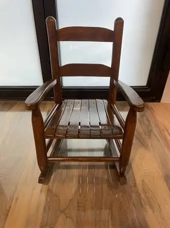 *** Vintage (1950s) Solid Wood Childs Rocking Chair ***