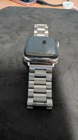 Apple iWatch Series 6, 44mm, Stainless Steel with Link band