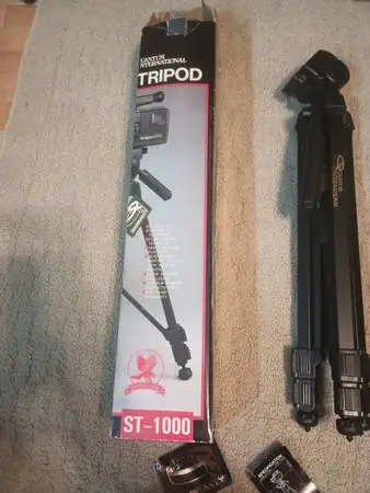 Quantum tripod