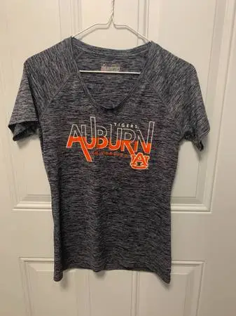 Womens UA Auburn Tigers Sz Small Tshirt