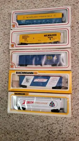 Bachmann HO Scale Train Car Collection