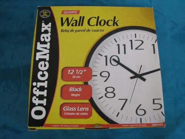 WALL CLOCK - BRAND NEW in Box / 12.5 Inch .....