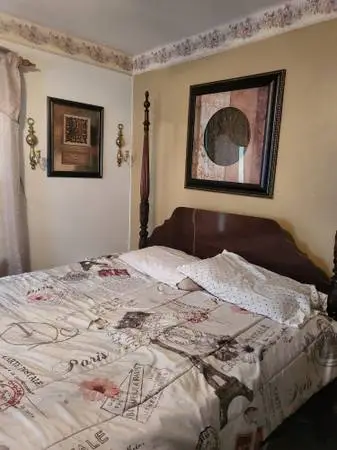 Room for rent - $700 - first month non-refundable $100 deposit