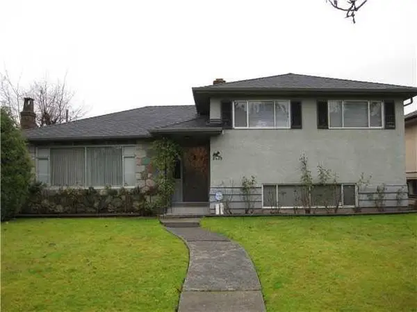 Fully Furnished Arbutus Whole House