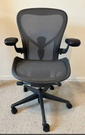 Brand new 2025 Model) Herman Miller Aeron Remastered Size C Posture SL fit