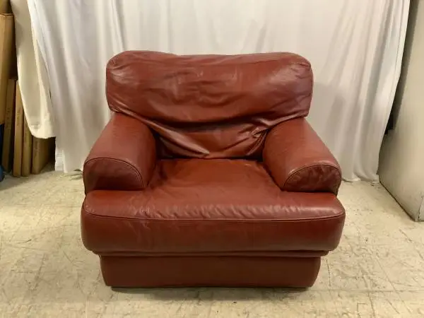 Chateau D’AX red leather chair