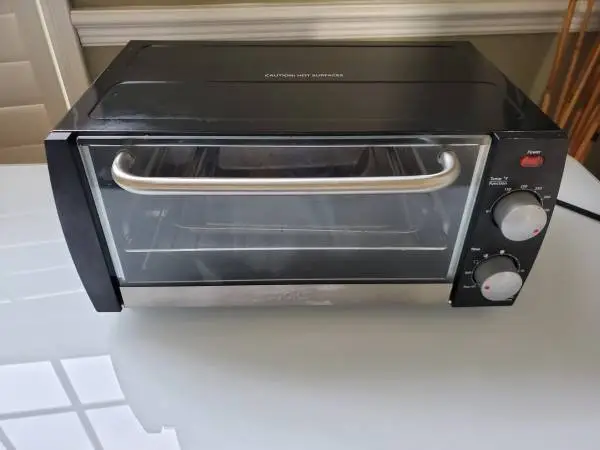 Toaster oven cooks